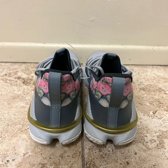 UNDER ARMOUR Curry Chinese New Year Basketball Shoes Men 12 Pink